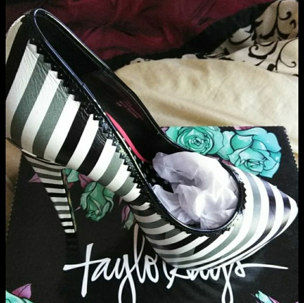 Taylor Says Heels